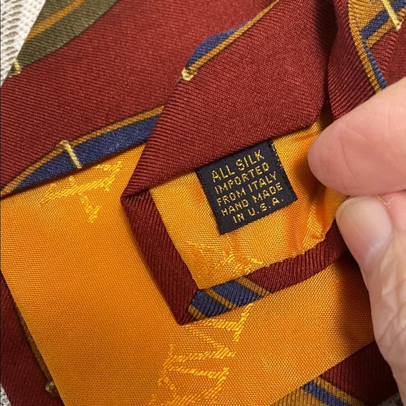 Men’s Tie XMI Signature Tie Classic Red and Green Striped All Silk from Italy - Picture 3 of 6